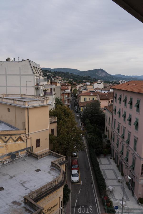 New Central Apartment & Rooms Montecatini Terme Exterior photo